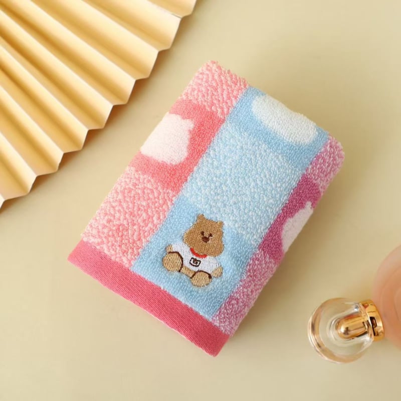 Prosop pentru copii din bumbac, grad Baby, model urs desene animate, fire 32s, margine brodată, 50–80 g, moale și absorbant pentru față
