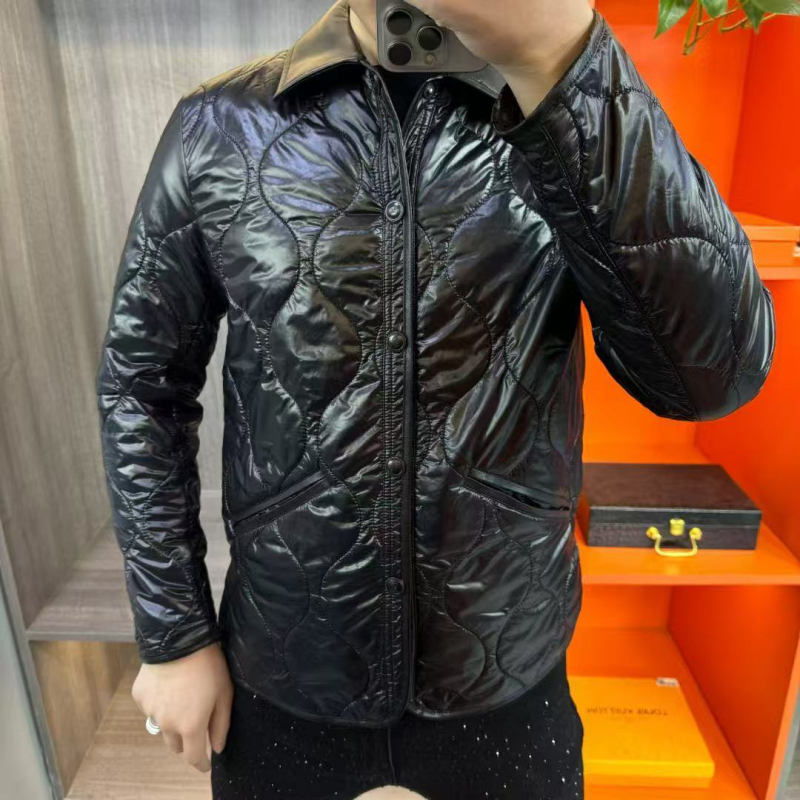 Muška jakna za proljeće u europskom poslovnom stilu s korejskim utjecajem, modernog izgleda, stojeći ovratnik, zip, dugi rukav, svestrana