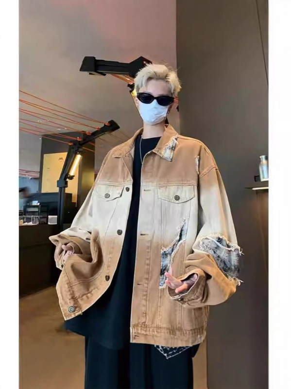 Geacă cu croială lejeră, guler rever, închidere cu nasturi într-o singură rând, mâneci lungi, potrivită primăvară-toamnă