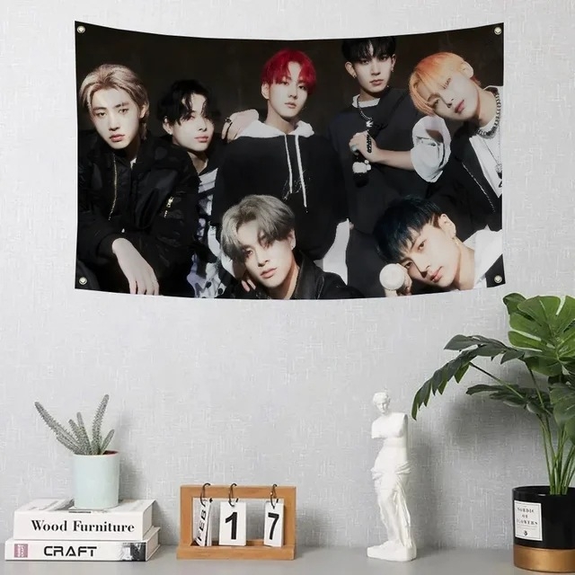 ENHYPEN-téma tamni idol grupa tapiserija za dnevni boravak; materijal: Tencel (Lyocell); Peach Skin glavni materijal; sadržaj glavnog materijala 81-90%; digitalna toplinska prijenos tisak; oblik: pravokutnik