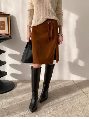 Fustă midi dreaptă din piele de miel, cu velur, stil elegant pentru muncă, toamna 2025