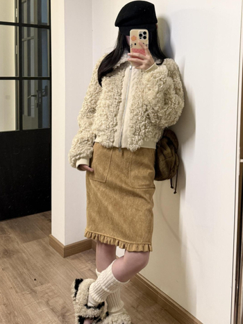 Suknja (vuna pleteni materijal; srednja duljina; retro književni stil; mikroelastičnost; složena izrada)