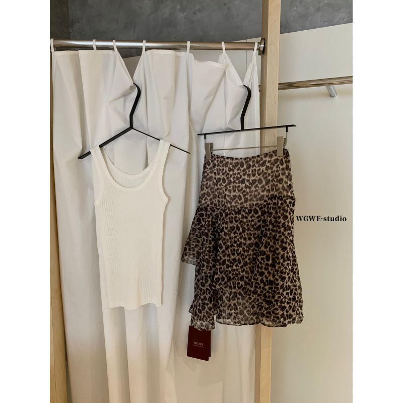 Suknja sirena s leopardim printsom, gradski elegantan stil, poliester smjesa, mikroelastičnost, jesen 2025