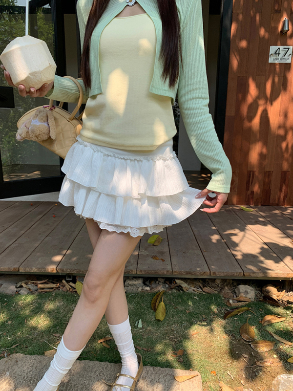 Cake szoknya, mini hossz, splicing varrással, poliészter anyag, tavasz 2025