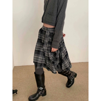 Korejski inspirirana retro karirana suknja s uskim strukom, asimetrični kroj, midi duljina, elegantan uredski stil, visoka elastičnost