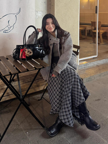 Korejska casual A-linijska midi suknja s asimetričnim kariranim uzorkom, visokim strukom, poliester, mikroelastičnost
