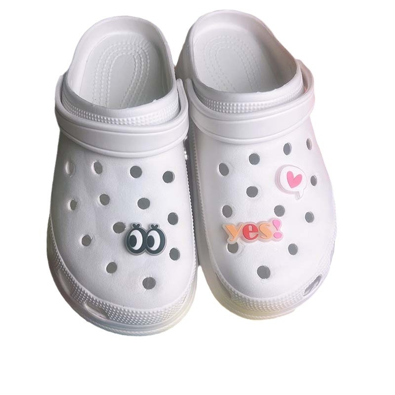 Dekorativni kopčasti dodatak Crocs-stil za papuče – model 321; pogodnu za papuče i druge cipele; Stil: cvijet na obući; Marka: Druga; Sezone: Ljeto, Zima, Proljeće, Jesen.