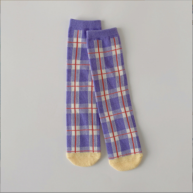 Șosete pentru copii, lungime medie, din bumbac, tricotaj Jacquard, modele: dungile și carouri, pentru copii 3–8 ani.