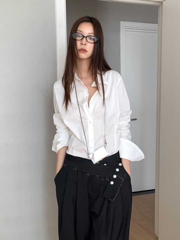 Košulja, korejski inspiriran casual stil, dugi rukavi, polo ovratnik, pamuk–poliester smjesa, jednobojna.
