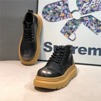 Muške Martin čizme, oštar vrh, dvostruka svinjska koža na gornjem dijelu, gumeni đon, povećanje visine, vezanje