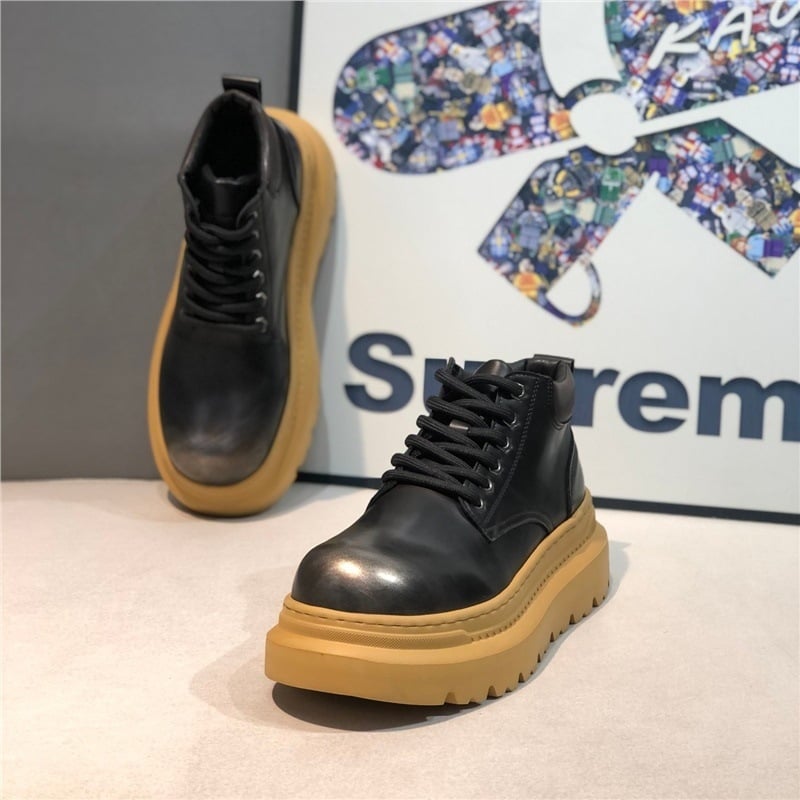 Muške Martin čizme, oštar vrh, dvostruka svinjska koža na gornjem dijelu, gumeni đon, povećanje visine, vezanje