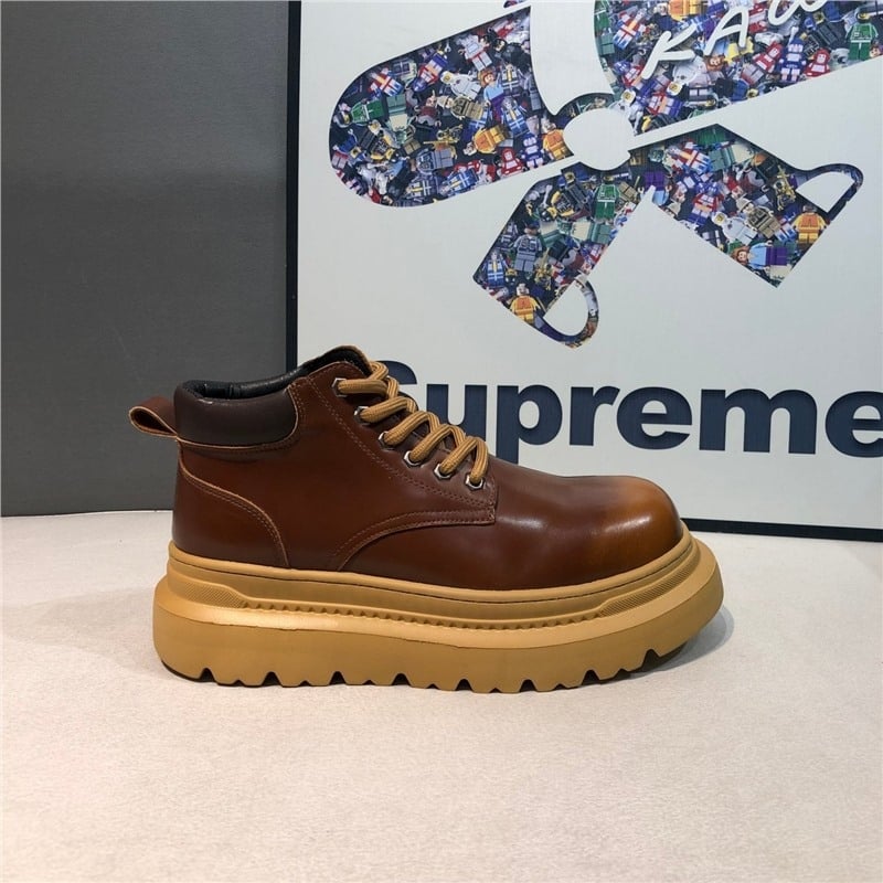 Muške Martin čizme, oštar vrh, dvostruka svinjska koža na gornjem dijelu, gumeni đon, povećanje visine, vezanje