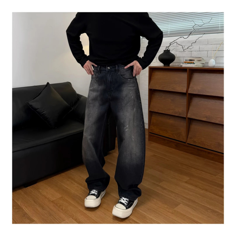 Traperice s flis podstavom, srednji pojas, ravne nogavice, zatvarač, mikroelastičnost