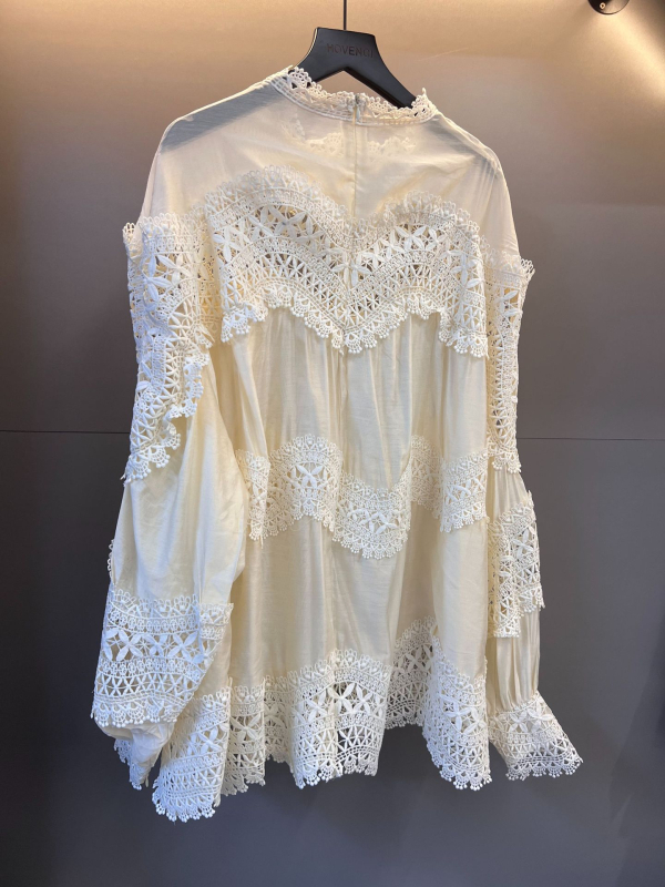 Pamučna košulja u francuskom stilu s izrezima, duge rukave, stojeći ovratnik, slobodan kroj, duljina 50–65 cm