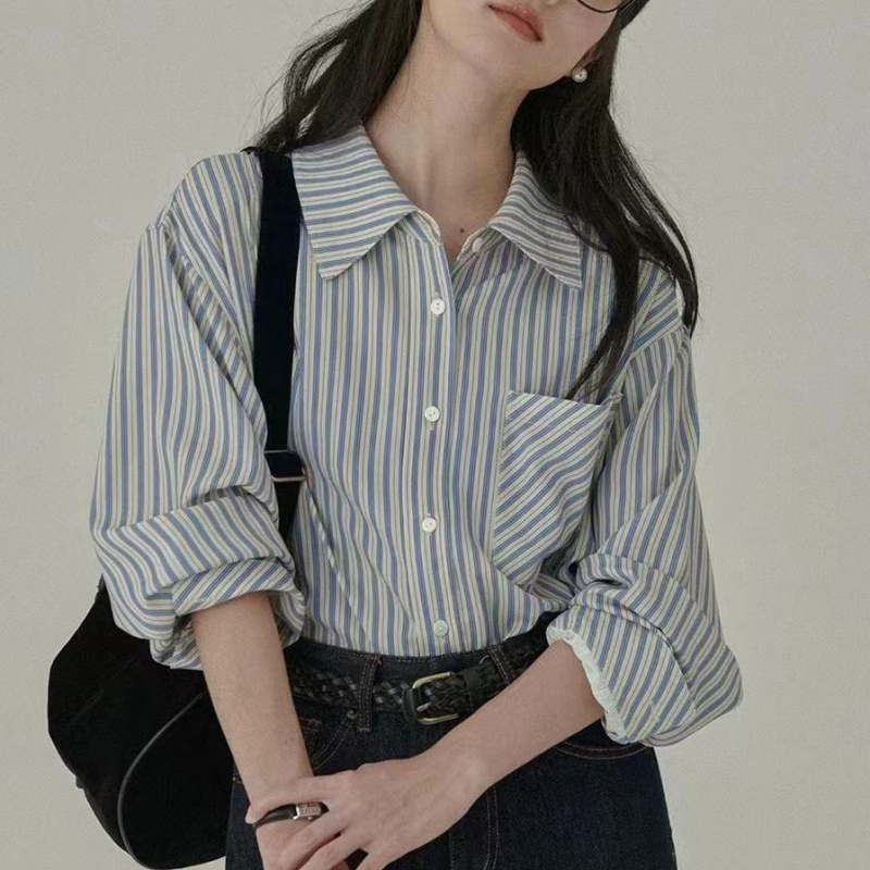 Prugasta košulja s dugim rukavima, ležernog kroja, s reverom ovratnikom