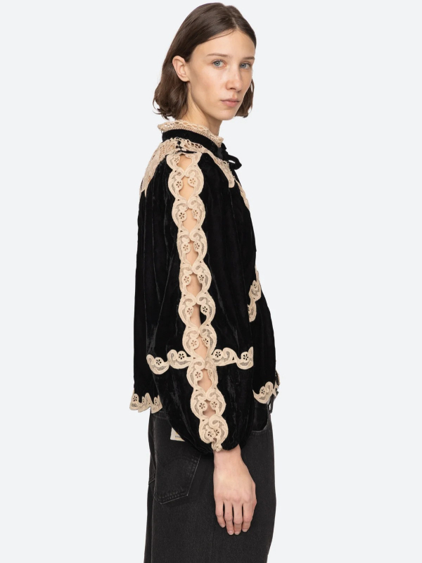 Košulja s geometrijskim uzorkom, čipkasti ovratnik, vez, dugi rukavi, labav kroj