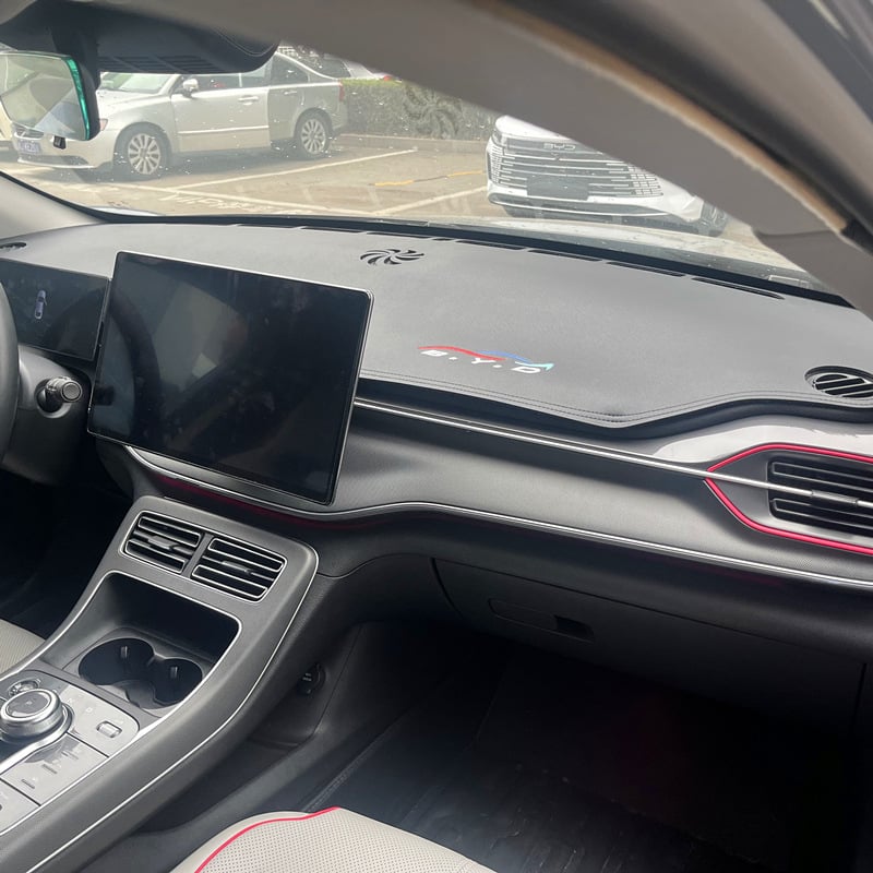 Δερμάτινο χαλάκι προστασίας ήλίου κεντρικής κονσόλας BYD Destroyer 05 – καθολικό τεσσάρων εποχών, εκτύπωση λογότυπου, μάρκα Foot Jie Long