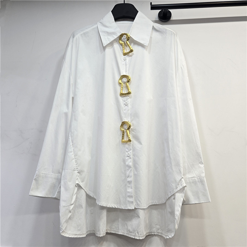 Ženska košulja s polo ovratnikom, ležernog kroja, dugi rukavi, trodimenzionalni kroj, prednje zatvaranje s metalnim kopčama