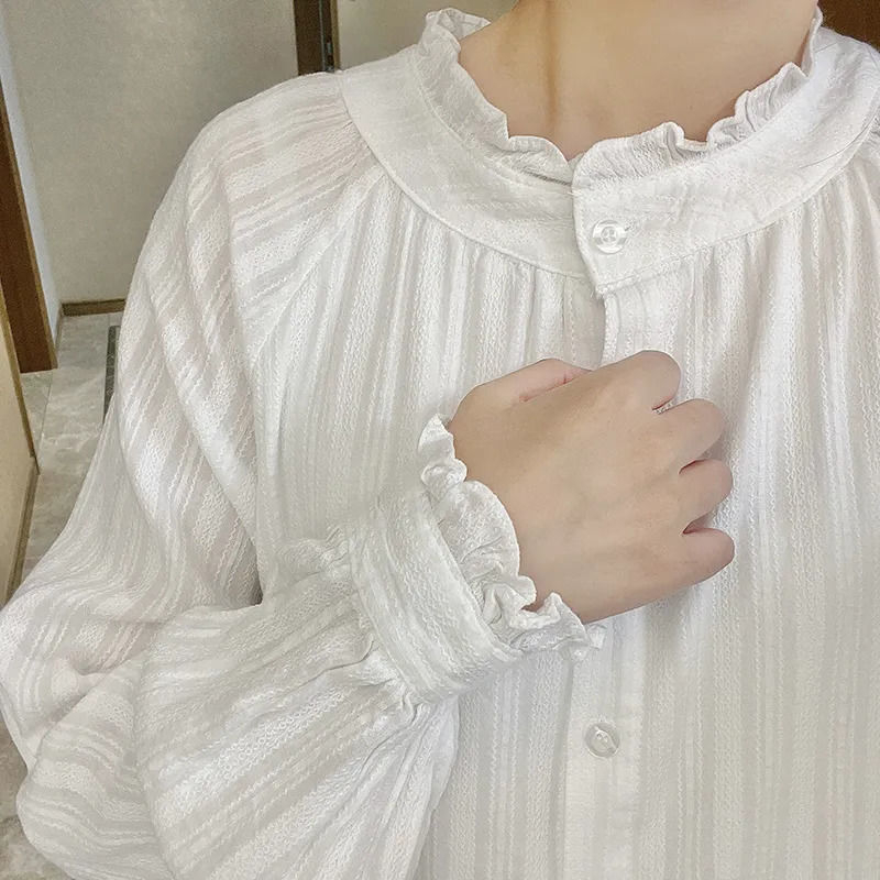 Košula s stojećim ovratnikom i volančićem uz rub, dugi rukavi, širok kroj, 90–95% pamuka, jesen-zima, japanski nadahnu retro casual