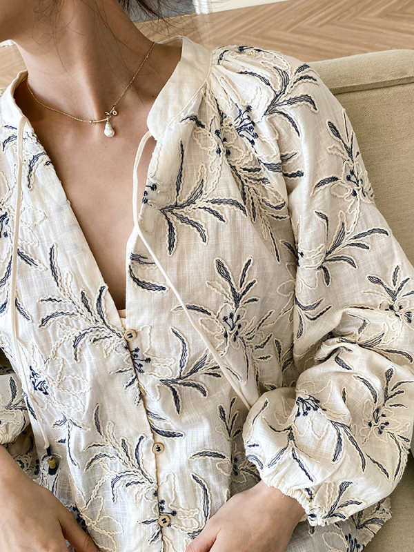 Pamukasta ženska košulja s dugim rukavima, vezeni cvjetni uzorak, V-izrez, francuski retro stil