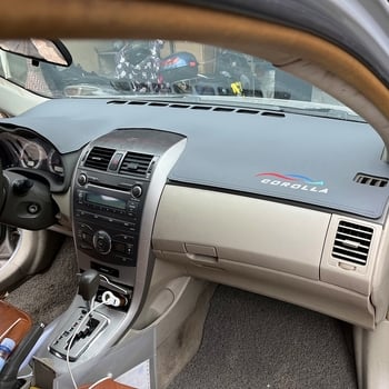 Kožna prostirka za središnju konzolu, zaštita od odsjaja Toyota Corolla 2007–2013