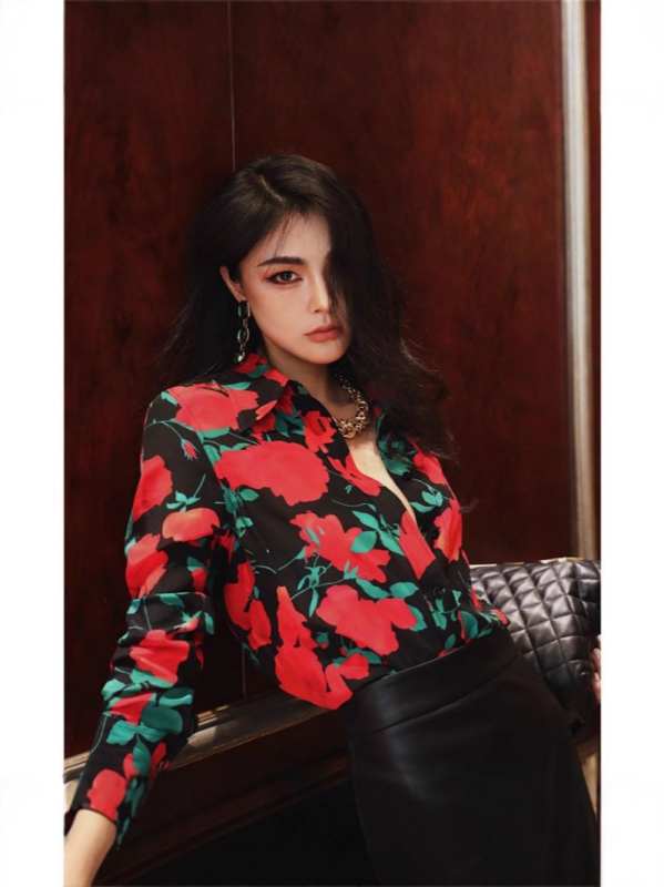 Ženska košulja s retro floralnim uzorkom, duge rukave, polo ovratnik, srednja duljina, poliester materijal