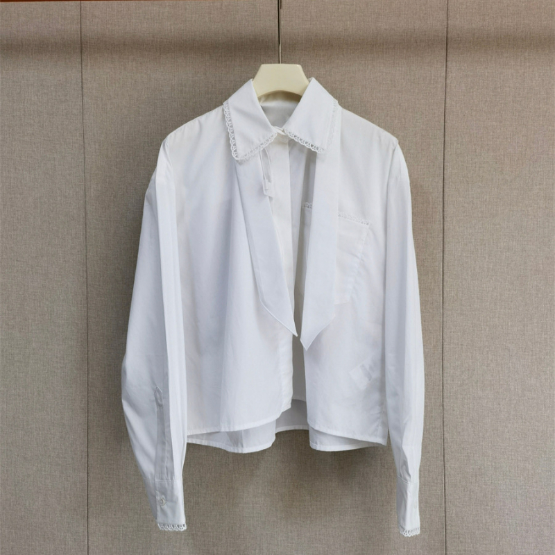 Pamukasta košulja s ovratnikom tipa lapel, dugi rukavi, prednja kopča u jednom redu gumba, standardna duljina, stil patchwork-socialite