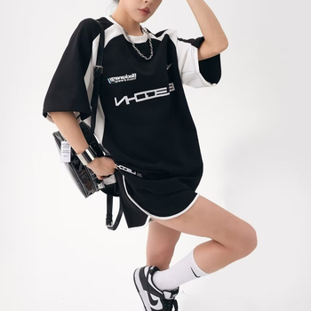 Ženska majica od poliestera, ležernog kroja, geometrijski uzorak, kratke rukave, okrugli ovratnik