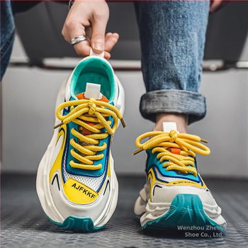 Muški ljetni loafers s mrežastim gornjim dijelom, niski profil, oštar vrh prstiju, vezanje, gumeni potplat