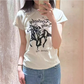 Pamut rövid ujjú póló kerek nyakú, 70–80% pamut, nyár 2025