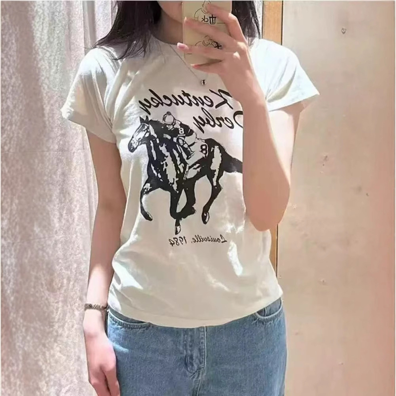 Pamut rövid ujjú póló kerek nyakú, 70–80% pamut, nyár 2025