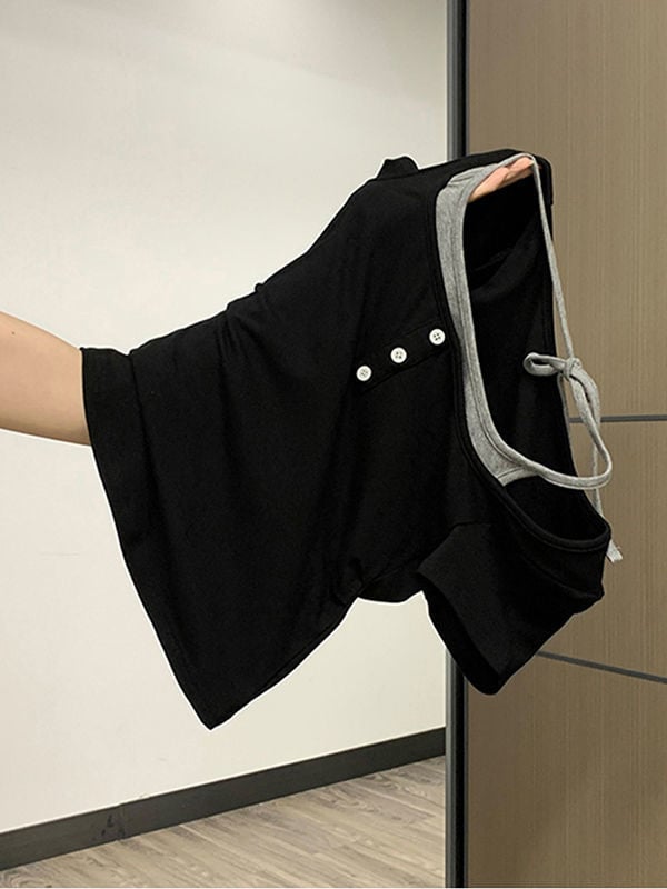 Póló hamis kétdarabos dizájnnal, halterneck nyakkal, rövid ujjú, karcsúsított szabás, egyszínű poliészter anyag