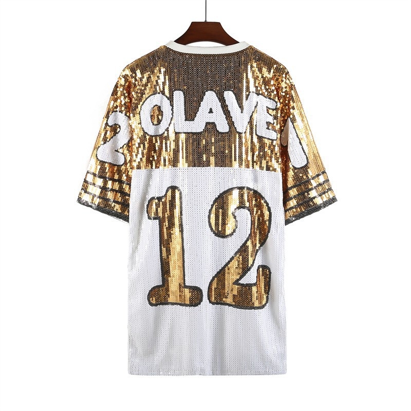 Női kereknyakú rövid ujjú T-shirt betűs mintával; anyaga poliészter 90–95%; street hipster stílus; nyomtatási/festési folyamat.