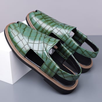 Férfi szandálok, felső rész szintetikus mikroszálból, gumitalp, fűzővel záródó, üzleti stílus vastag talppal.