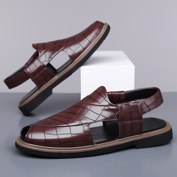 Férfi szandálok, felső rész szintetikus mikroszálból, gumitalp, fűzővel záródó, üzleti stílus vastag talppal.