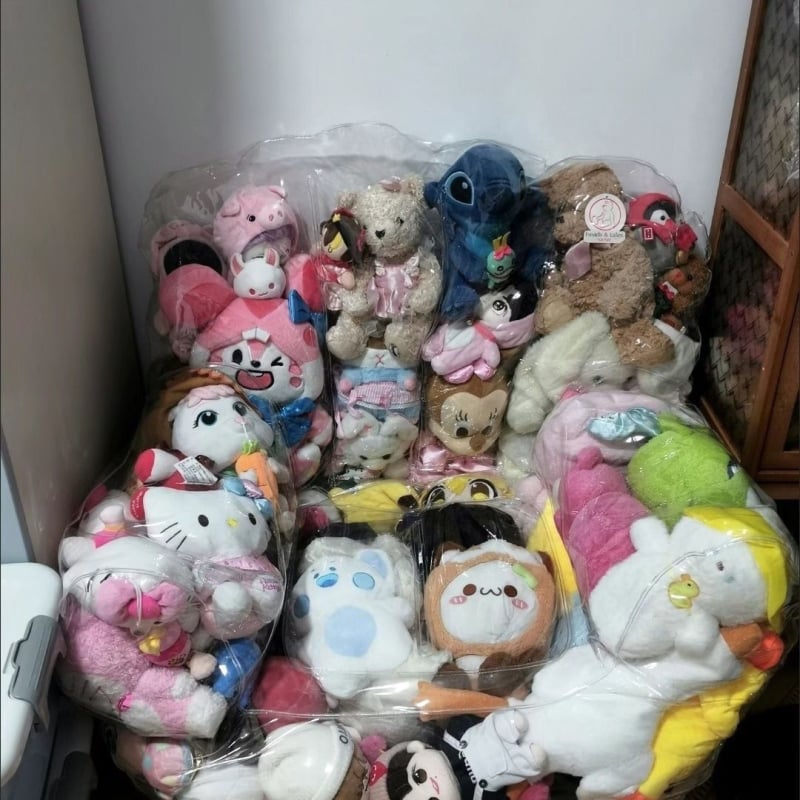 Prozirna unutarnja stoličica za pohranu lutaka, nije napuhivana, PVC; kapacitet do 120 lutaka (veliki), 80 (srednji), 25 (mali); težina 1.4 kg; debljina 0.25