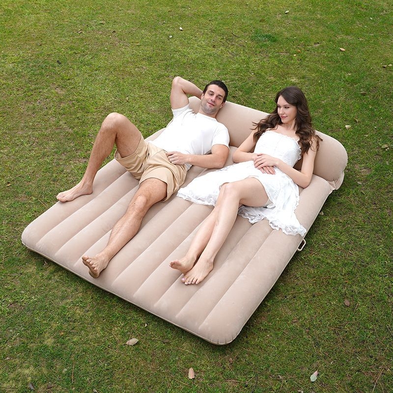 Vanjsko nafukljivo ležište s automatskim napuhavanjem, površina s flokom, dimenzije 185×137 cm, težina 5 kg, nosivost 200 kg