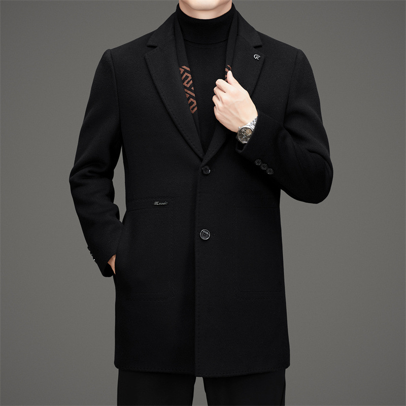 Ανδρικό παλτό από μαλλί-μίγμα, 70% μαλλί / 25% πολυεστέρας / 5% άλλα νήματα; επένδυση πολυεστέρα; γιακά σακάκι; μονόπερτο κούμπωμα; ευρύχωρη γραμμή