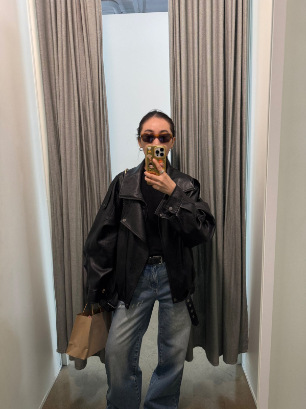 Geacă din PU piele ecologică, croială lejeră, mâneci lungi, guler Turn-down, lungime normală