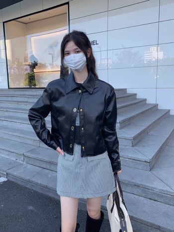 Geacă de piele pentru femei – croială Slim, lungime ultra- scurtă, guler polo, piele artificială cu spandex, piele spălată