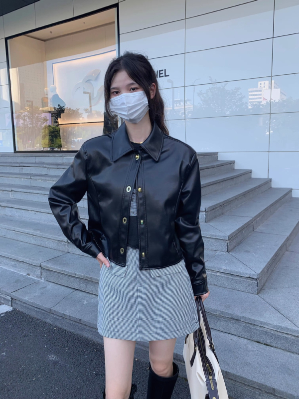 Geacă de piele pentru femei – croială Slim, lungime ultra- scurtă, guler polo, piele artificială cu spandex, piele spălată