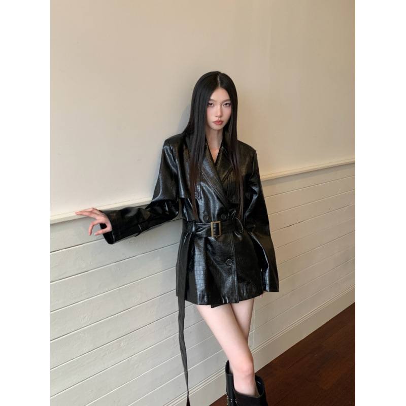 Geacă din piele PU, lungime medie, guler de sacou, croială lejeră, mâneci lungi, pentru femei