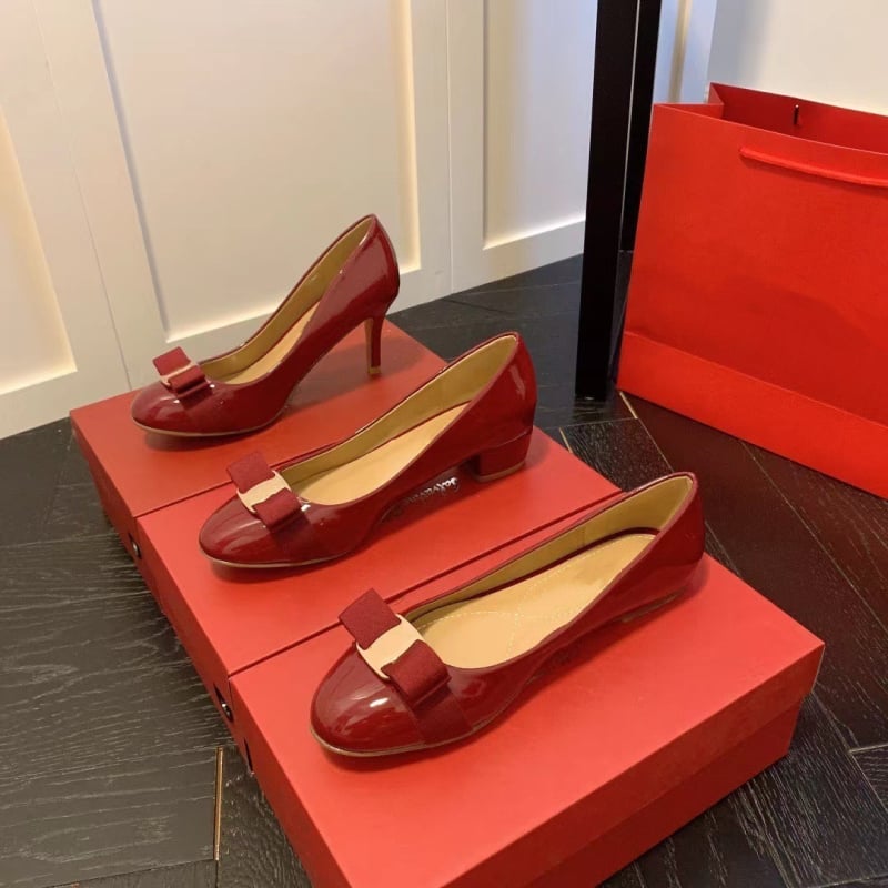 Masnis balerina cipő, kerek orr, felső rész tehénbőr, 3-5 cm sarok