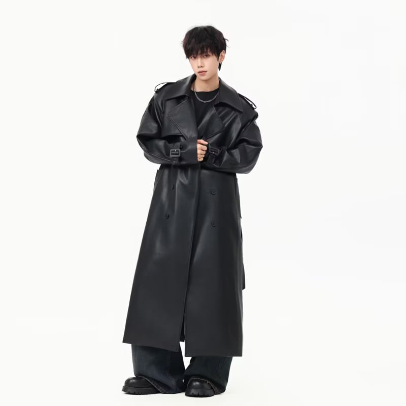 Palton de bărbați din piele PU, croială lejeră, lung în stil trench, cu curea, culoare uni.
