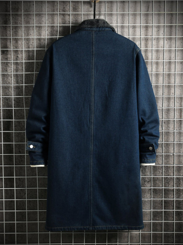 Palton din bumbac 71–85%, căptușeală din catifea, țesătură groasă, închidere cu nasturi simple, croială largă