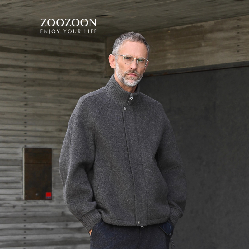 Palton dublu fațetat din lână, stil urban, croială lejeră, închidere cu fermoar, finisaj periat, amestec lână-bumbac 51-70%