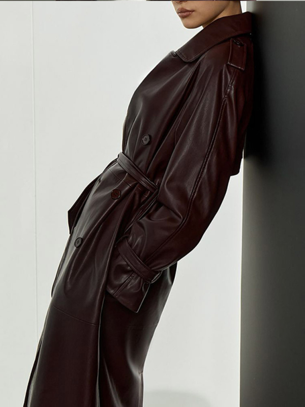 Duga jakna od umjetne kože s pojasom, stil motociklist, dvostruko kopčanje, rever u stilu sakoa, materijal poliester-spandeks