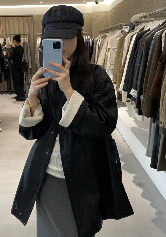 Poluduga jakna od umjetne kože s prešivanjem, stojeći ovratnik, jednostruko kopčanje, opuštena silueta, casual japansko-korejski stil