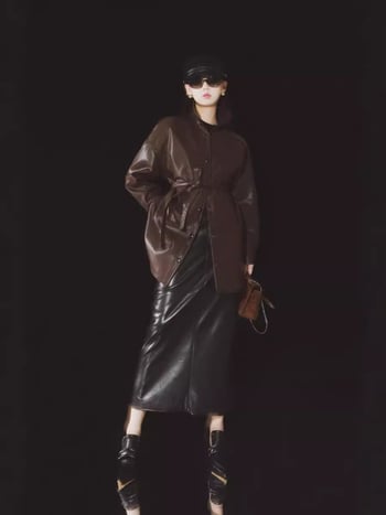 Jachetă din piele de miel pentru femei, decolteu în V, mâneci lungi, stil urban (Primăvara 2024)