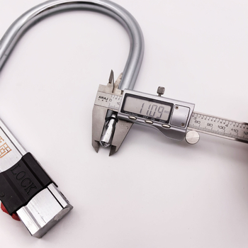 Motociklistička U-zaključnica s anti-pry dizajnom, čelično tijelo, model 215, 0,99 kg, namijenjena za motocikle i tricikle